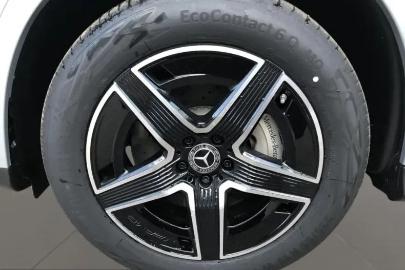 Mercedes-Benz GLC 200 (Clasa GLC) din 2025 cu 12.480 km - oferta MER211564 - foto 8