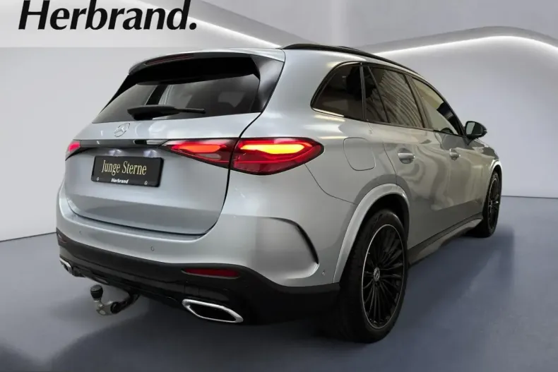 Mercedes-Benz GLC 300 (Clasa GLC) din 2024 cu 24.694 km - oferta MER211565 - foto 3