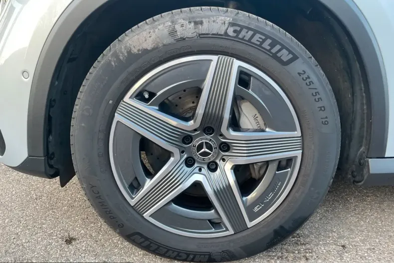 Mercedes-Benz GLC 300 (Clasa GLC) din 2024 cu 7.883 km - oferta MER211567 - foto 4