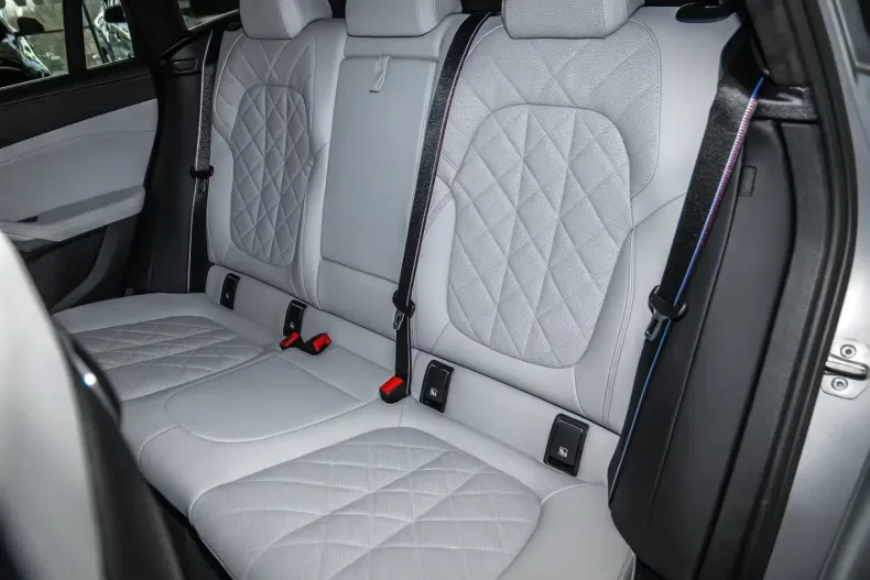 BMW X6 (Seria X) din 2024 cu 38.080 km - oferta BMW211574 - foto 10