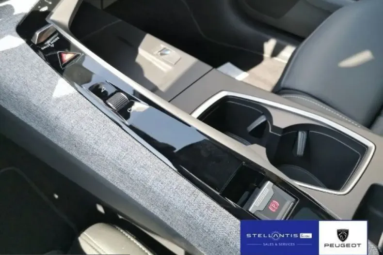 Peugeot 3008 din 2024 cu 32.849 km - oferta PEU211577 - foto 17