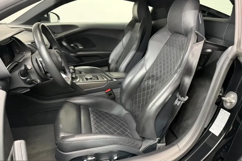 Audi R8 din 2022 cu 35.980 km - oferta AUD211579 - foto 12
