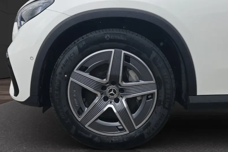 Mercedes-Benz GLC 300 (Clasa GLC) din 2024 cu 17.600 km - oferta MER211583 - foto 12