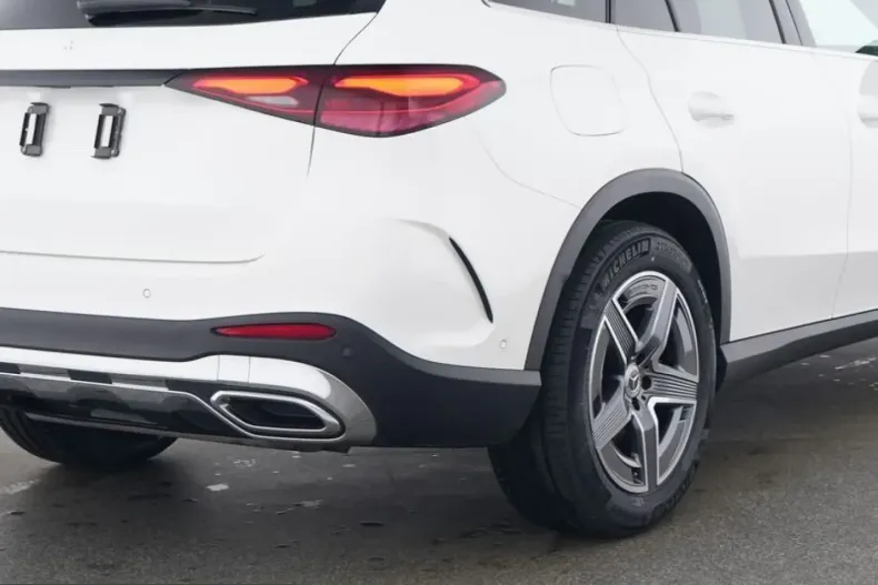 Mercedes-Benz GLC 300 (Clasa GLC) din 2024 cu 17.600 km - oferta MER211583 - foto 14