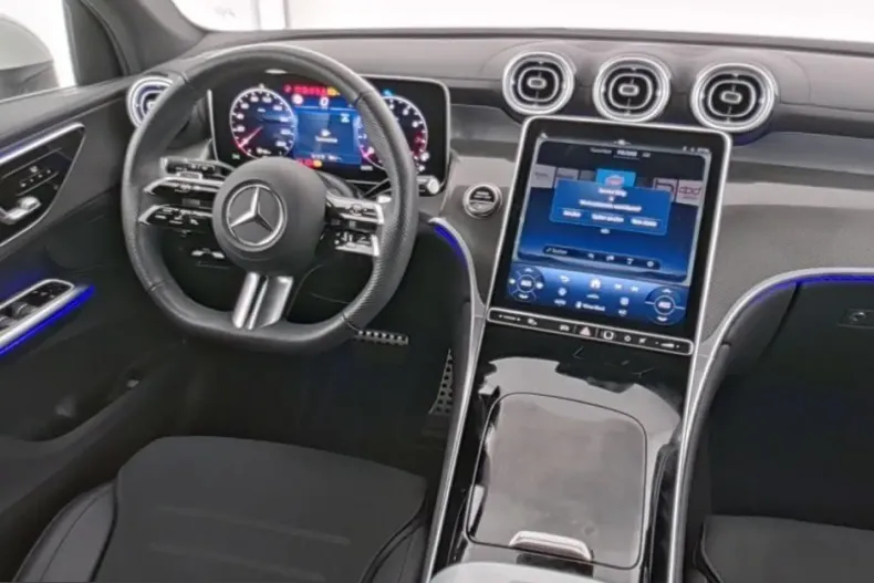 Mercedes-Benz GLC 300 (Clasa GLC) din 2024 cu 17.600 km - oferta MER211583 - foto 15