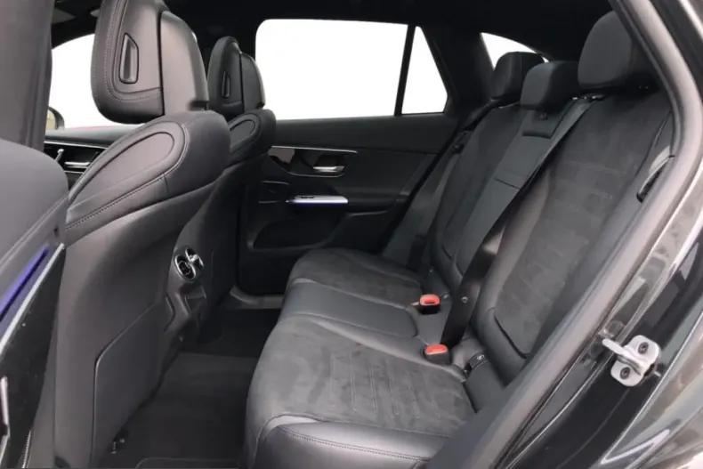 Mercedes-Benz GLC 200 (Clasa GLC) din 2025 cu 41.290 km - oferta MER211585 - foto 7
