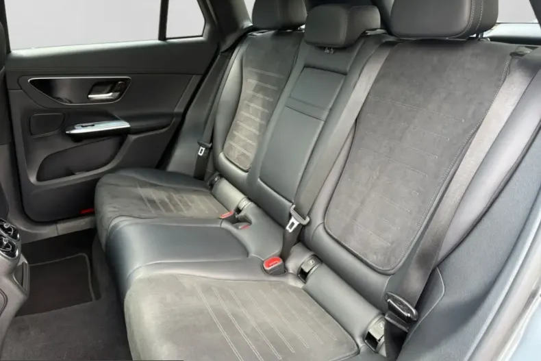 Mercedes-Benz GLC 200 (Clasa GLC) din 2023 cu 48.437 km - oferta MER211586 - foto 13