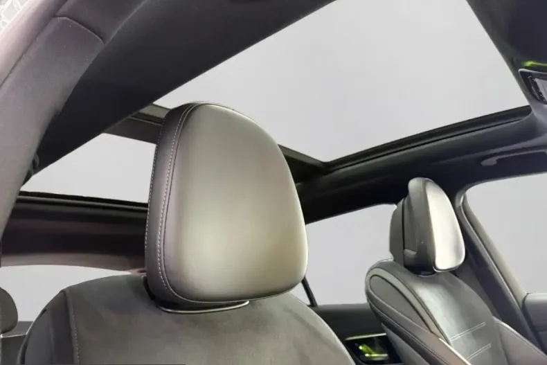 Mercedes-Benz GLC 200 (Clasa GLC) din 2023 cu 48.437 km - oferta MER211586 - foto 17