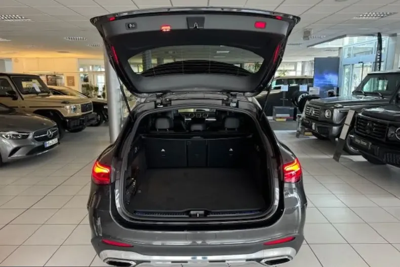 Mercedes-Benz GLC 300 (Clasa GLC) din 2023 cu 39.031 km - oferta MER211587 - foto 7