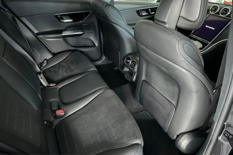 Mercedes-Benz GLC 300 (Clasa GLC) din 2023 cu 39.031 km - oferta MER211587 - foto 9