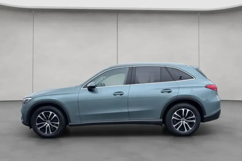 Mercedes-Benz GLC 200 (Clasa GLC) din 2024 cu 14.316 km - oferta MER211589 - foto 2