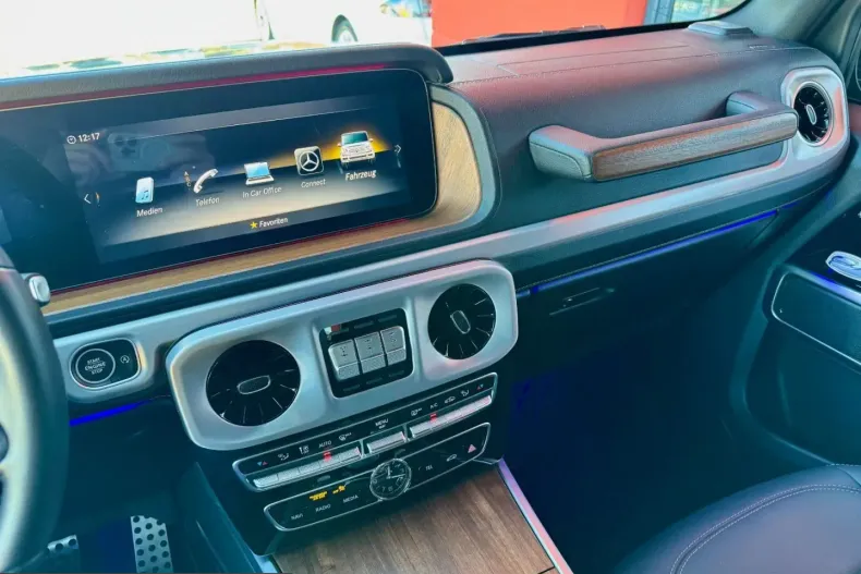 Mercedes-Benz G 400 (Clasa G) din 2023 cu 18.050 km - oferta MER211590 - foto 14