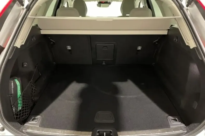Volvo XC60 din 2021 cu 44.000 km - oferta VOL211594 - foto 9