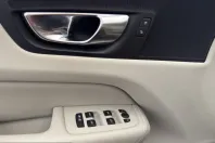 Volvo XC60 din 2023 cu 74.100 km - oferta VOL211595 - foto 12
