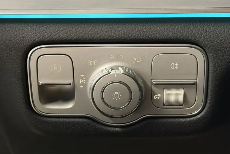 Mercedes-Benz GLE 300 (Clasa GLE) din 2022 cu 46.879 km - oferta MER211596 - foto 17