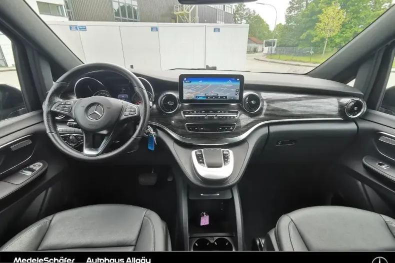 Mercedes-Benz V 300 (Clasa V) din 2023 cu 40.462 km - oferta MER211597 - foto 6
