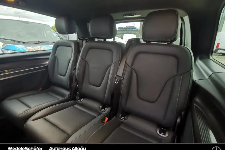 Mercedes-Benz V 300 (Clasa V) din 2023 cu 40.462 km - oferta MER211597 - foto 10