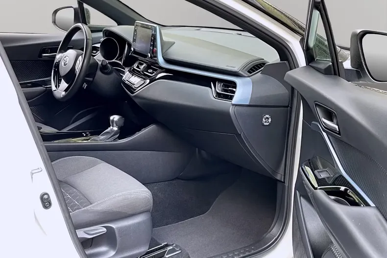 Toyota C-HR din 2021 cu 73.000 km - oferta TOY211608 - foto 20
