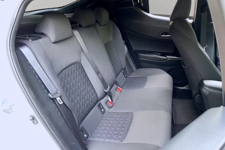 Toyota C-HR din 2021 cu 73.000 km - oferta TOY211608 - foto 23