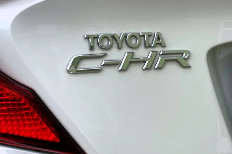Toyota C-HR din 2021 cu 73.000 km - oferta TOY211608 - foto 34