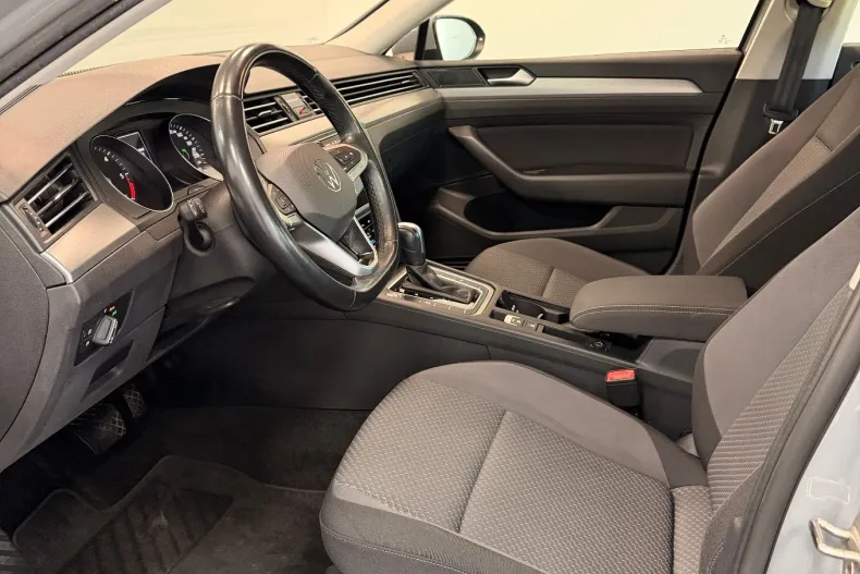 Volkswagen Passat din 2022 cu 134.000 km - oferta VOL211622 - foto 12