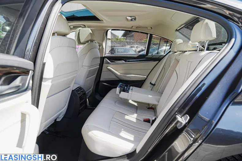 BMW 530e (Seria 5) din 2021 cu 32.900 km - oferta BMW211636 - foto 17