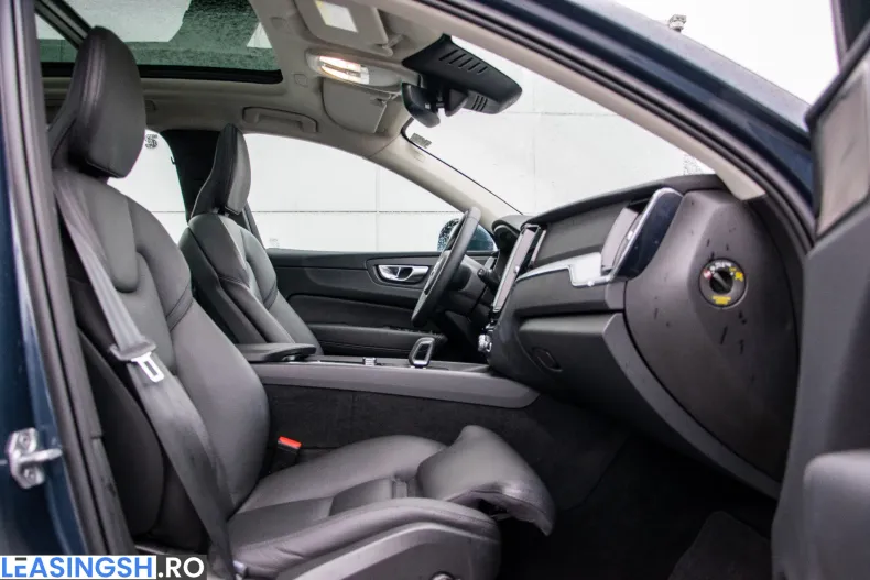 Volvo XC60 din 2022 cu 104.680 km - oferta VOL211642 - foto 15