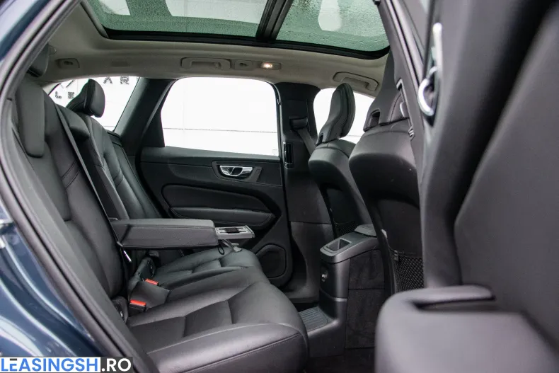 Volvo XC60 din 2022 cu 104.680 km - oferta VOL211642 - foto 17