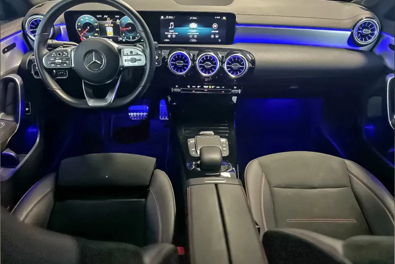 Mercedes-Benz CLA 220 (Clasa CLA) din 2021 cu 30.000 km - oferta MER211649 - foto 13