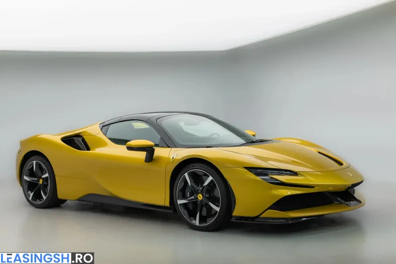 Ferrari SF90 Stradale din 2022 cu 6.500 km - oferta FER211657 - foto 4