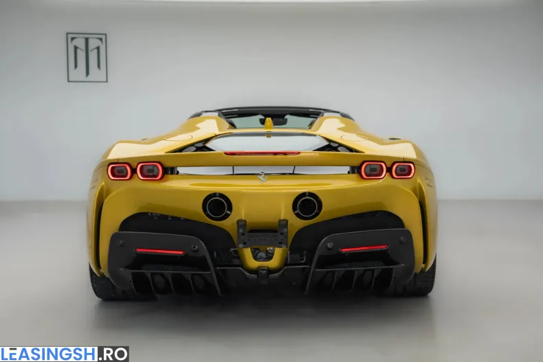 Ferrari SF90 Stradale din 2022 cu 6.500 km - oferta FER211657 - foto 9