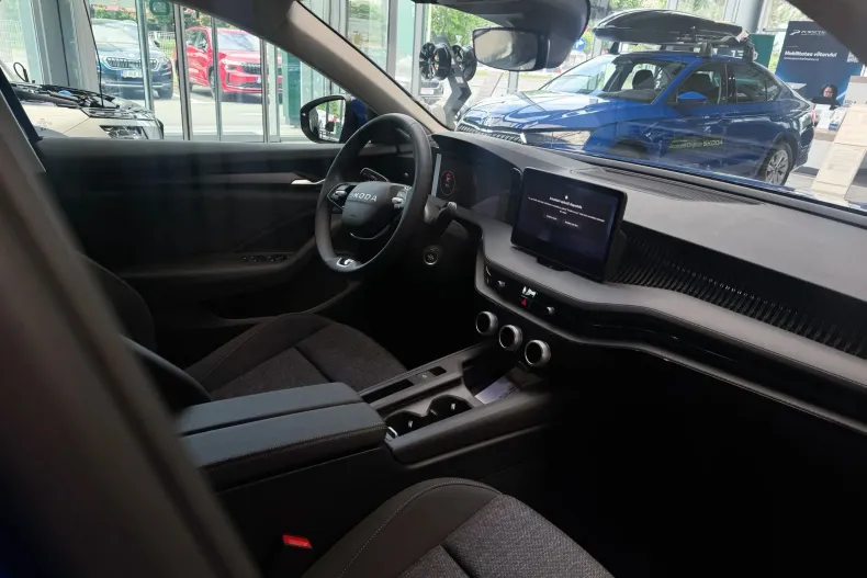 Skoda Superb din 2025 cu 1 km - oferta SKO211661 - foto 5