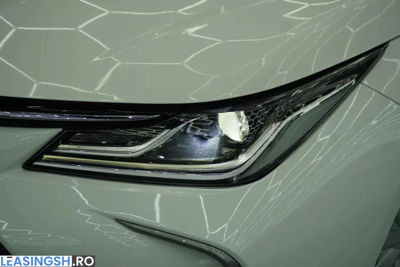 Toyota Corolla din 2021 cu 44.776 km - oferta TOY211673 - foto 4