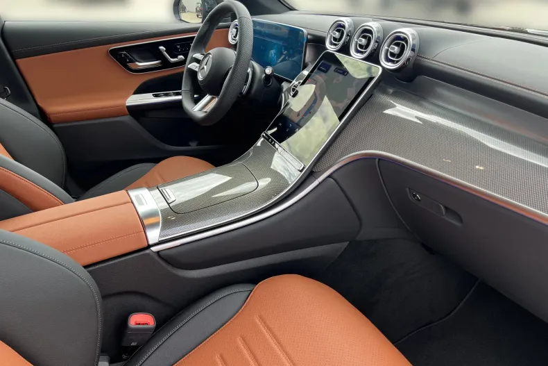 Mercedes-Benz GLC Coupe din 2026 cu 10 km - oferta MER211681 - foto 12