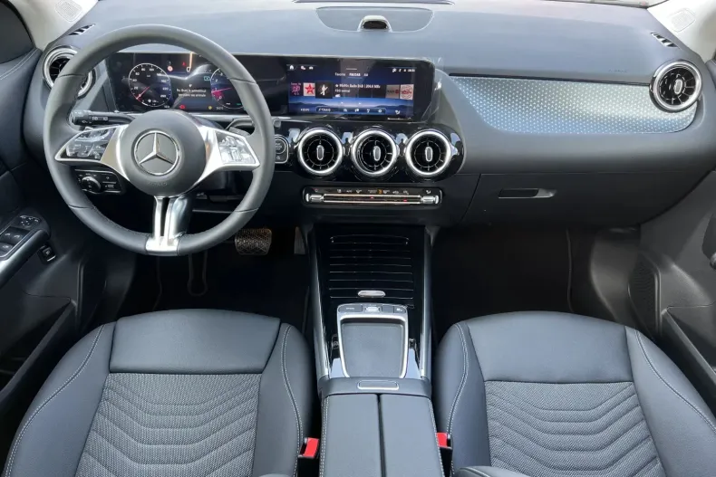 Mercedes-Benz GLA din 2026 cu 10 km - oferta MER211687 - foto 11