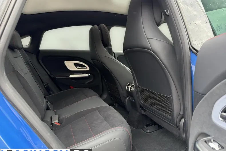Mercedes-Benz CLA 250+ din 2025 cu 9.800 km - oferta MER211688 - foto 14