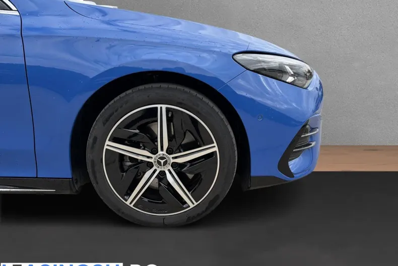 Mercedes-Benz CLA 250+ din 2025 cu 9.800 km - oferta MER211688 - foto 15