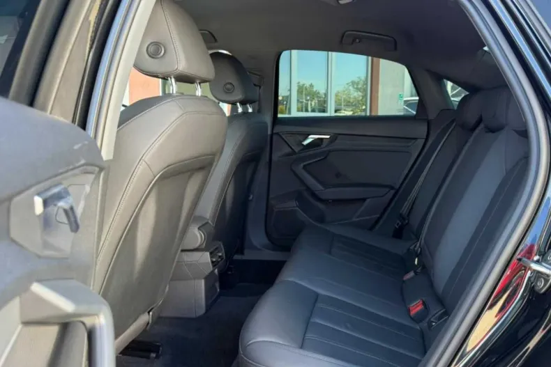 Audi A3 Limuzina din 2020 cu 111.000 km - oferta AUD211695 - foto 16