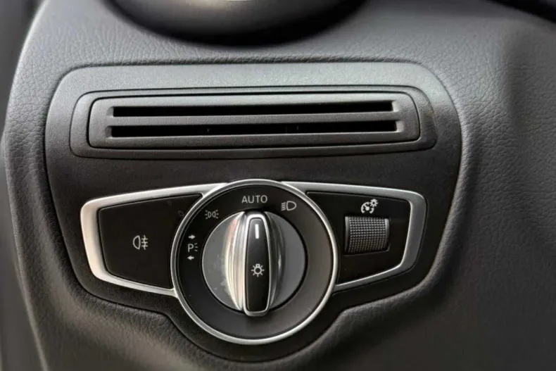 Mercedes-Benz GLC din 2021 cu 85.000 km - oferta MER211699 - foto 24
