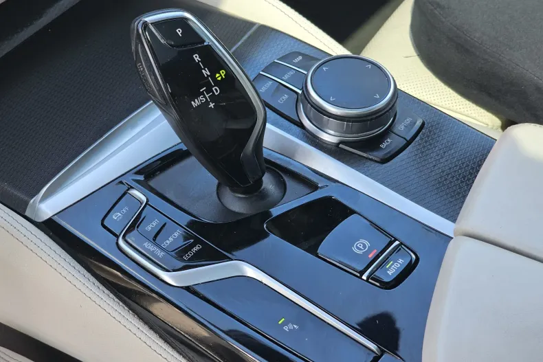 BMW 540d (Seria 5) din 2022 cu 143.272 km - oferta BMW211703 - foto 25