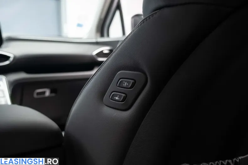 Hyundai Santa Fe din 2023 cu 78.957 km - oferta HYU211705 - foto 28
