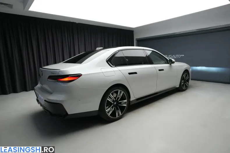 BMW 740d (Seria 7) din 2026 cu 1.244 km - oferta BMW211707 - foto 32