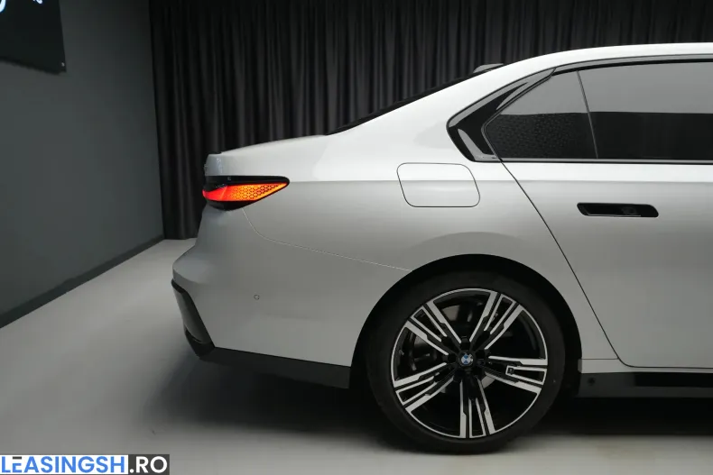 BMW 740d (Seria 7) din 2026 cu 1.244 km - oferta BMW211707 - foto 33
