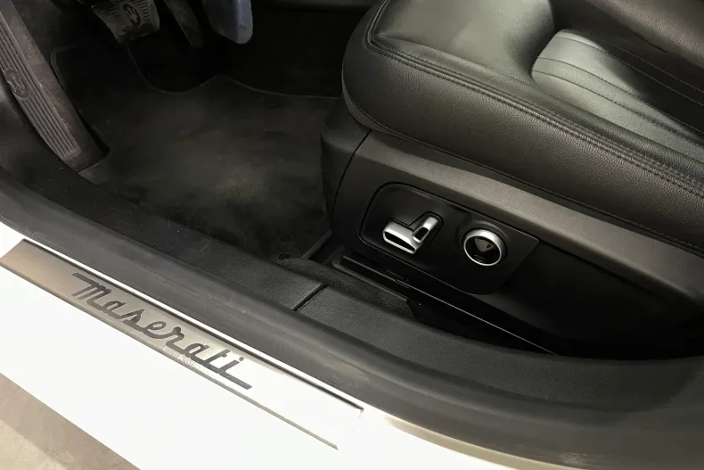 Maserati Ghibli din 2023 cu 88.425 km - oferta MAS211709 - foto 22