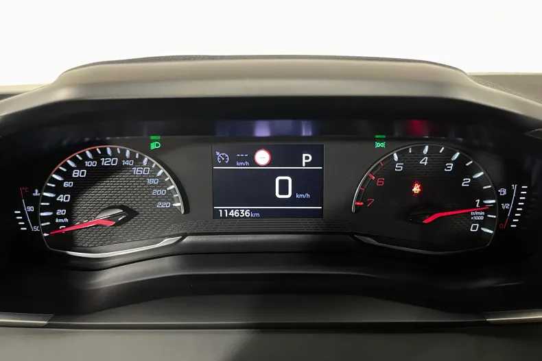 Peugeot 2008 din 2021 cu 114.636 km - oferta PEU211712 - foto 27