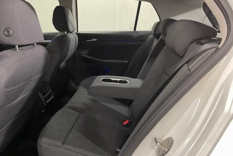 Volkswagen Golf din 2021 cu 136.993 km - oferta VOL211718 - foto 12