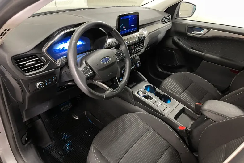 Ford Kuga din 2021 cu 39.609 km - oferta FOR211719 - foto 5
