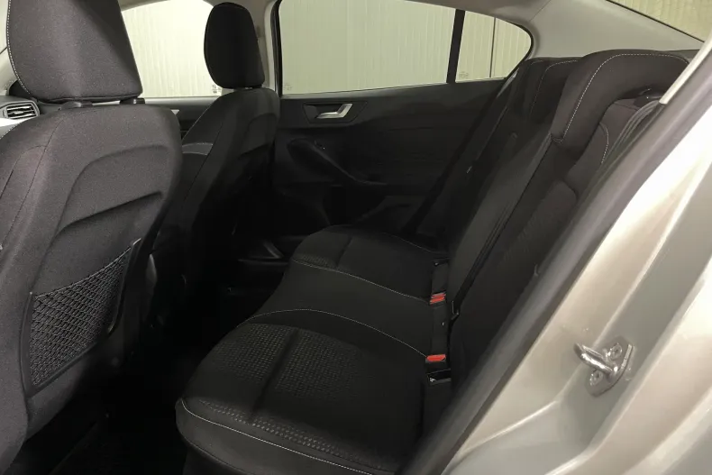 Ford Focus din 2022 cu 86.401 km - oferta FOR211721 - foto 11
