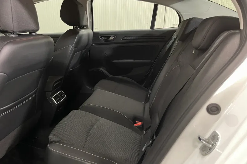 Renault Megane din 2023 cu 51.093 km - oferta REN211725 - foto 11
