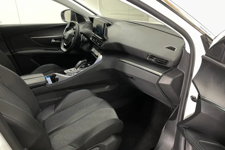 Peugeot 3008 din 2021 cu 95.652 km - oferta PEU211729 - foto 9